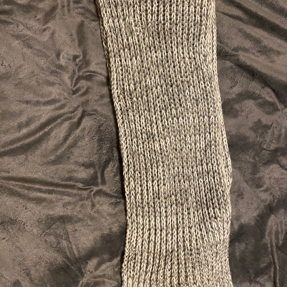 Scarf - Picture 2 of 2